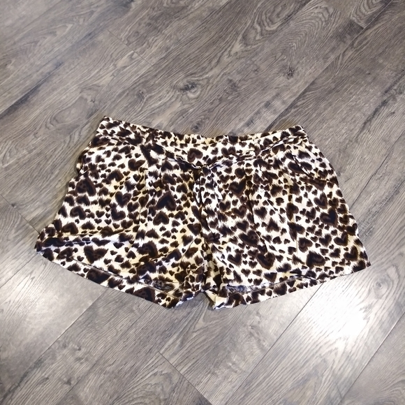 Forever 21 Pants - Forever 21+ animal print shorts plus size 2X